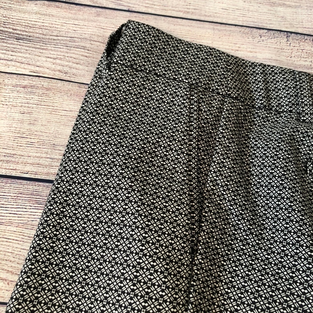 Hilary Radley Black/White Crop Pants size 6 - Picture 4 of 6